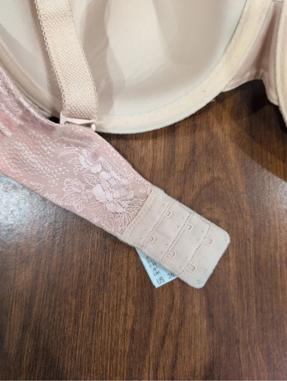 36D Shiny Beige Floral Lined WACOAL Clear & Classic Contour Bra #853244 Lace